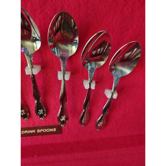 Oneida Community Chatelaine Letter R Monogrammed With Box - Picture 3 of 4